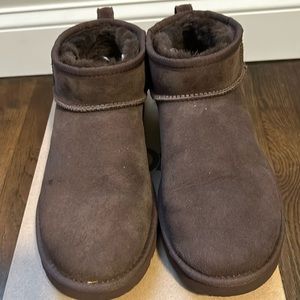 Ugg Classic Ultra Mini